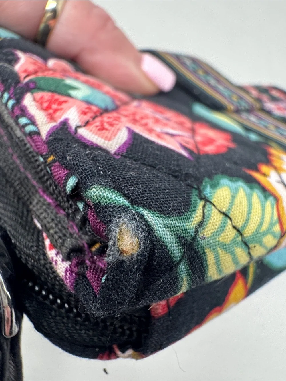 VERA BRADLEY ICONIC RFID COMBO WRISTLET IN THE VINES FLORAL WALLET QUILTED